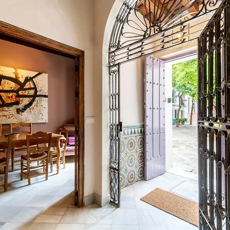 Casa Guadalupe * Seville